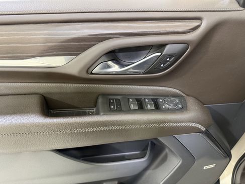 Used 2023 GMC Yukon Denali image 16