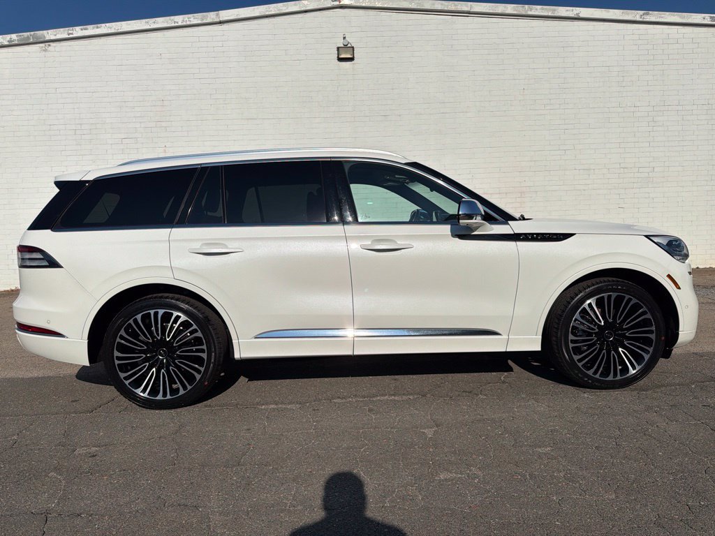 Used 2021 Lincoln Aviator AWD Black Label w/ Dynamic Handling Package image 9