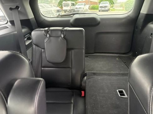 Used 2021 Ford Explorer Limited w/ Equipment Group 301A AWD/4WD image 28