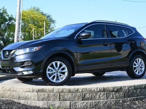 Used 2021 Nissan Rogue Sport SV AWD/4WD image 1
