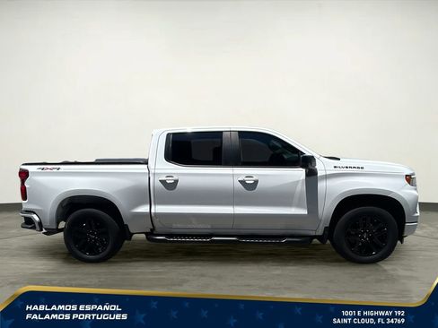 Used 2023 Chevrolet Silverado 1500 RST AWD/4WD image 8