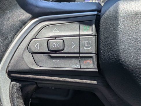 Used 2021 Jeep Grand Cherokee L Limited RWD image 29