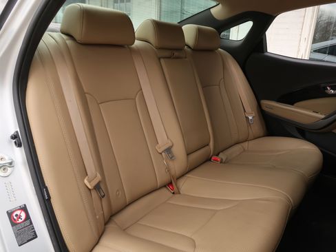 Used 2016 Hyundai Azera 4dr Sdn image 37