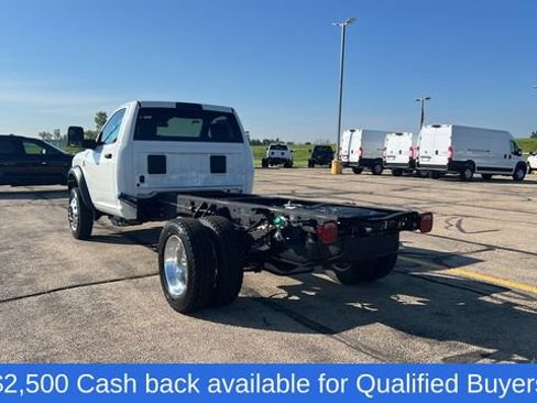 New 2026 RAM 5500 Tradesman w/ Chrome Appearance Group AWD/4WD image 7