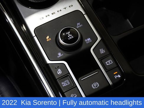 Used 2022 Kia Sorento SX Prestige w/ Panoramic Sunroof Package image 23