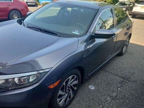 Used 2017 Honda Civic EX image 1