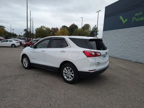 Used 2018 Chevrolet Equinox LT image 3
