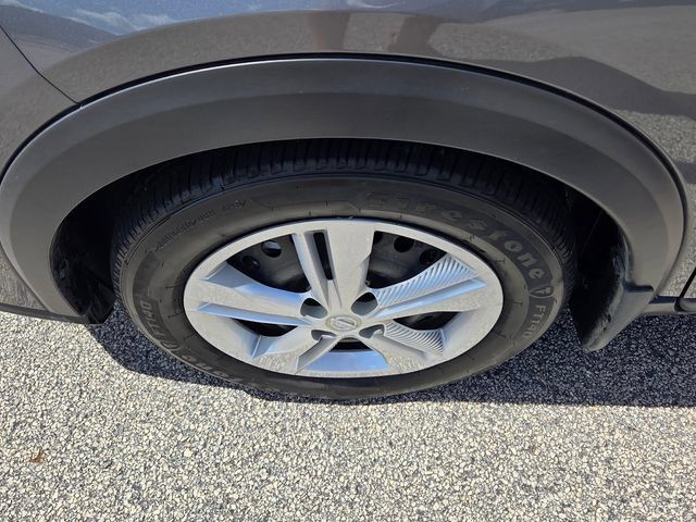 Used 2024 Nissan Kicks S FWD image 18