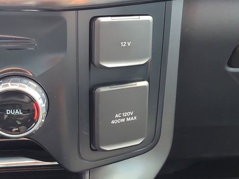 Used 2025 Ford F150 Lariat w/ Equipment Group 501A Mid AWD/4WD image 27
