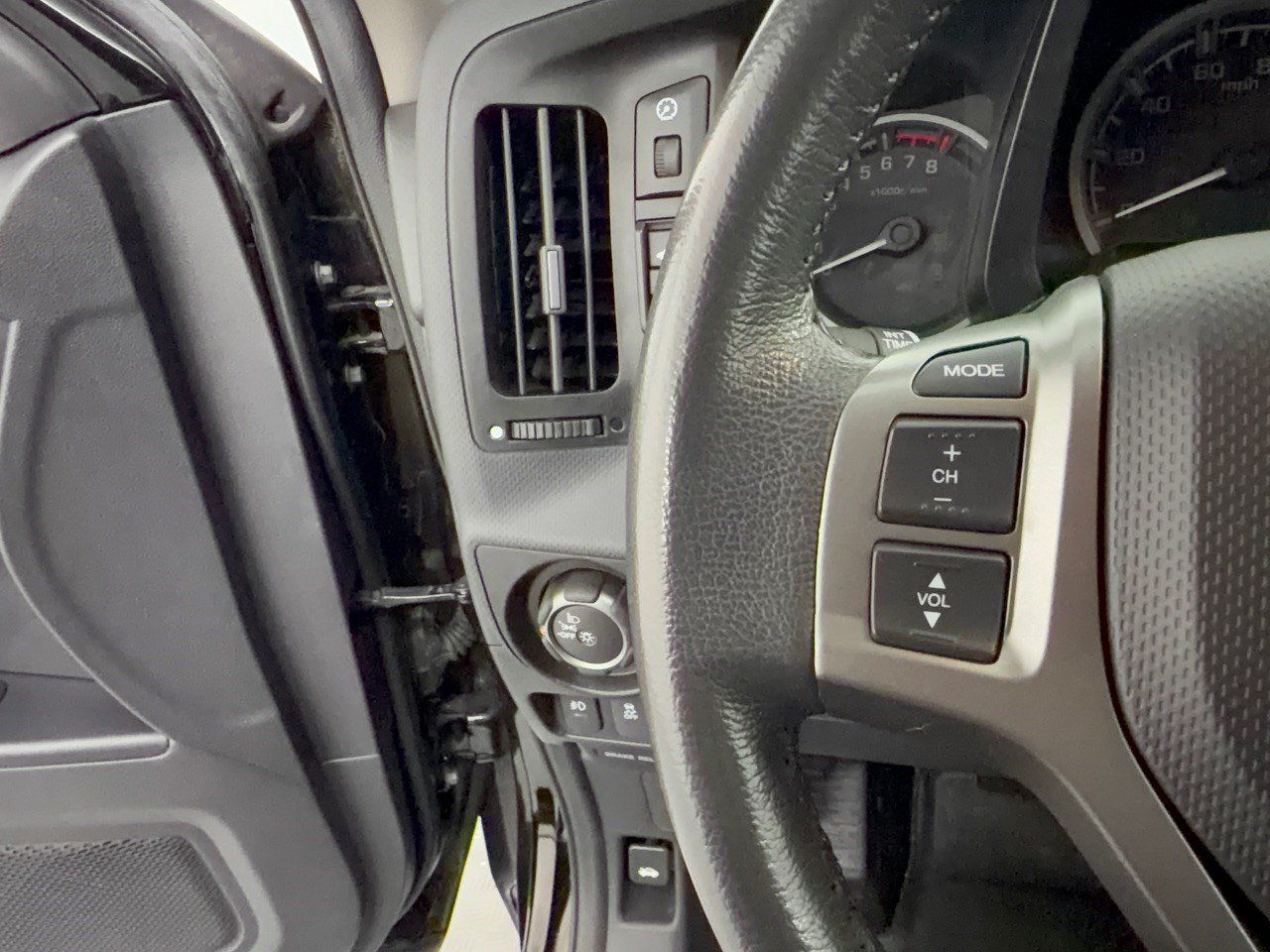 Used 2013 Honda Ridgeline RTL image 18