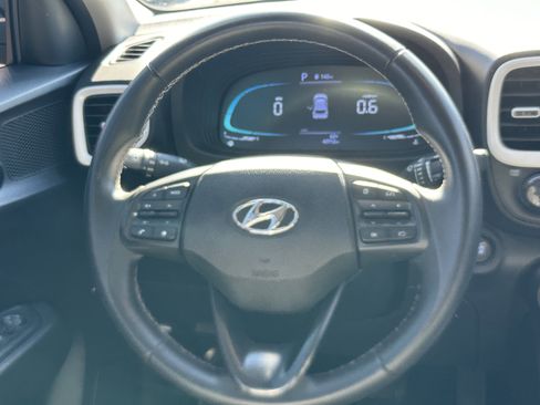 Used 2023 Hyundai Venue Limited w/ Cargo Package image 23