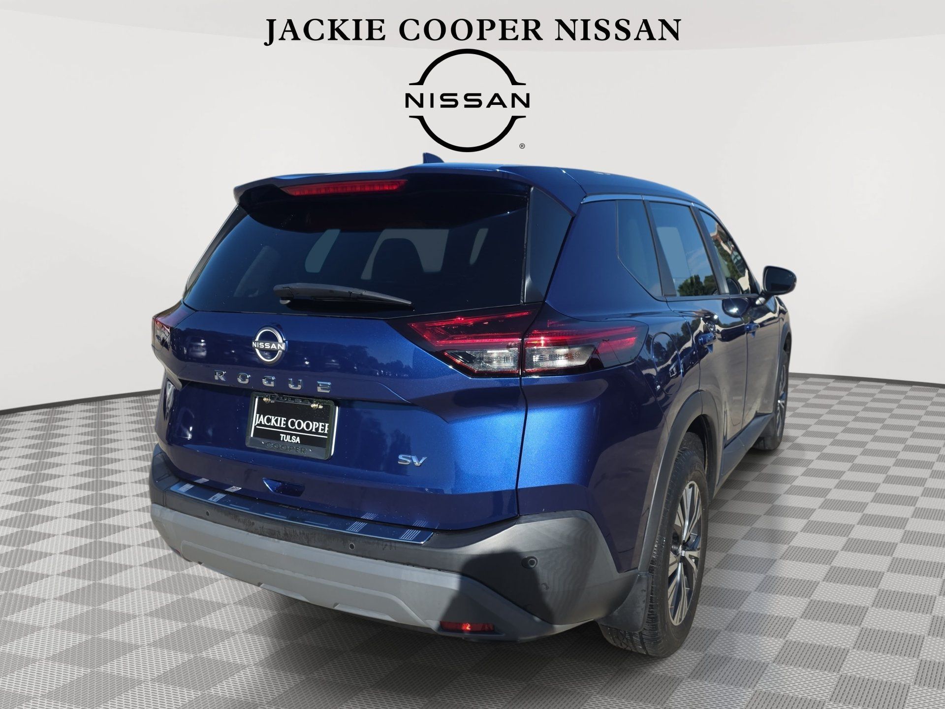 Used 2023 Nissan Rogue SV FWD image 5