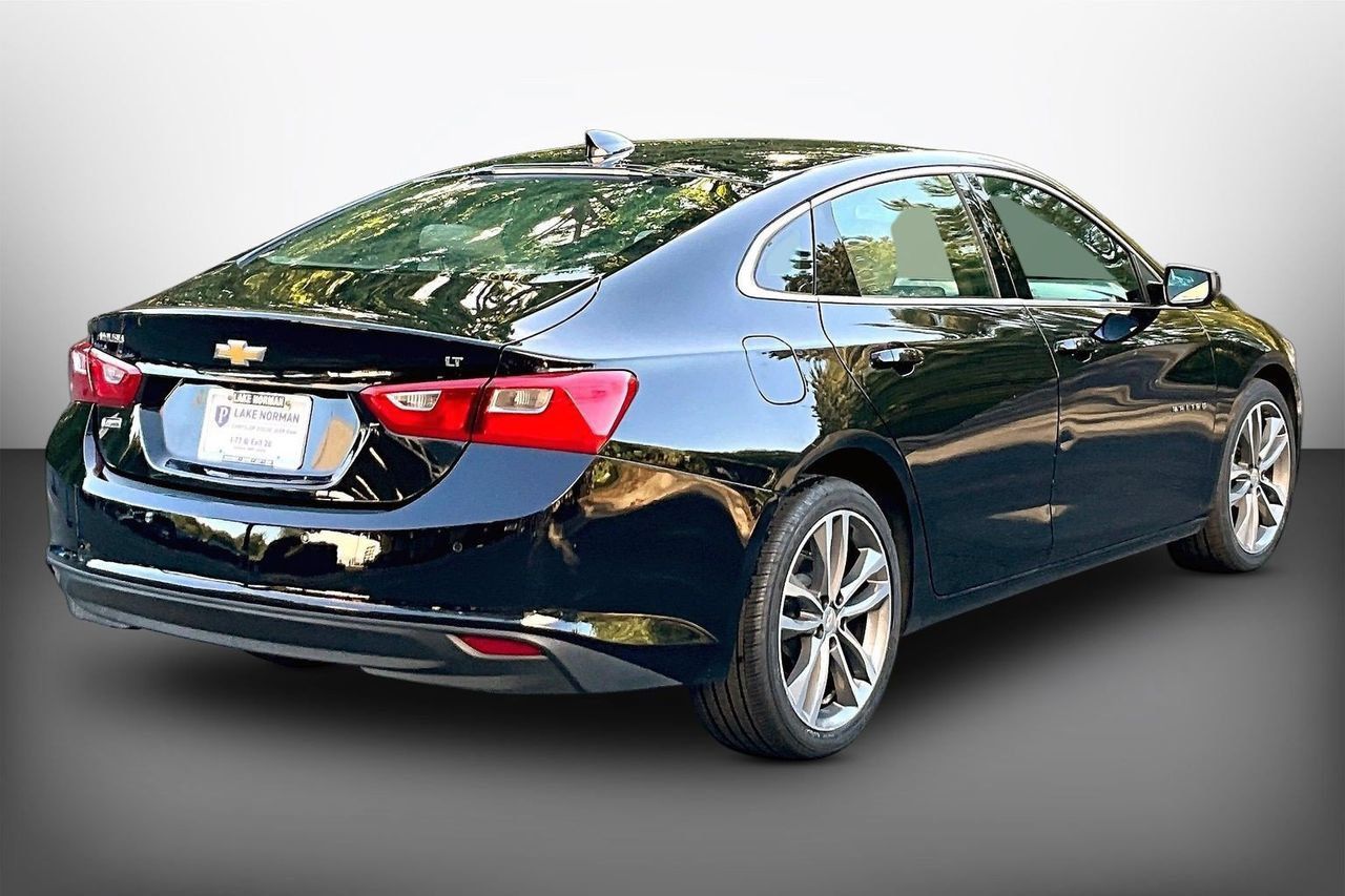 Used 2025 Chevrolet Malibu LT FWD image 8