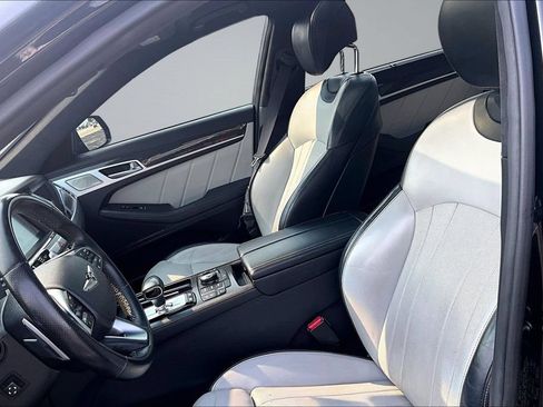 Used 2018 Genesis G80 3.3T Sport RWD image 24