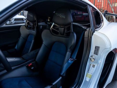 Used 2025 Porsche 718 Cayman GT4 RS w/ Weissach Package image 5