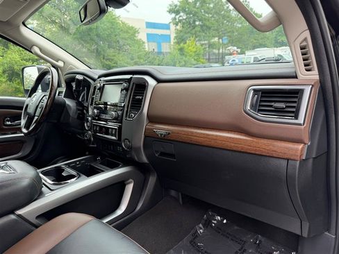 Used 2019 Nissan Titan Platinum Reserve w/ Platinum Utility Package AWD/4WD image 40