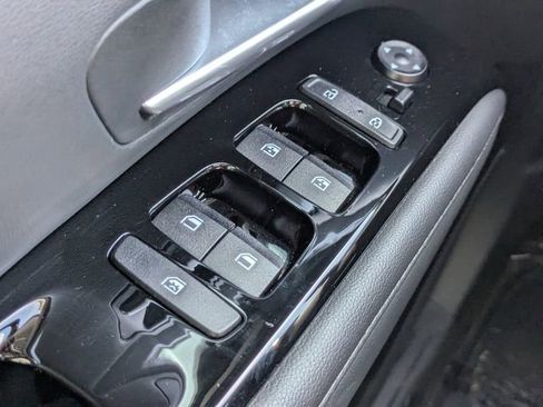 Used 2022 Hyundai Tucson Limited image 25