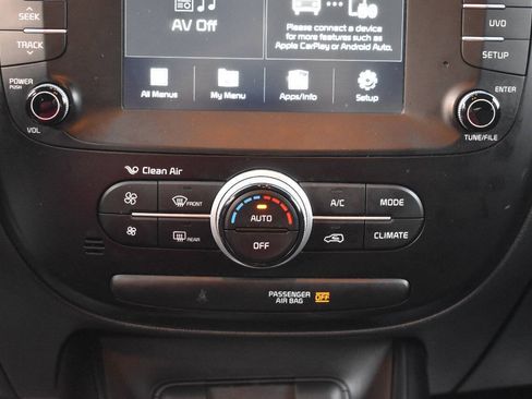 Used 2018 Kia Soul + FWD image 26