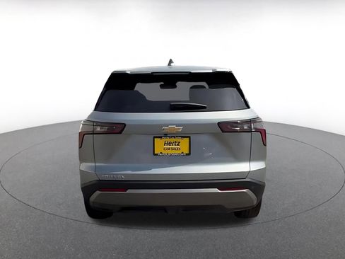 Used 2025 Chevrolet Equinox LT image 12