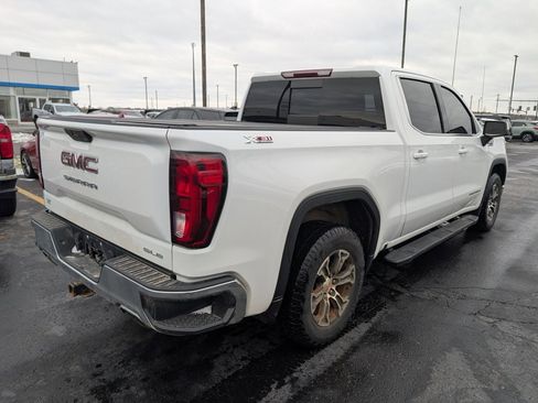Used 2020 GMC Sierra 1500 SLE w/ X31 Off-Road Package image 10