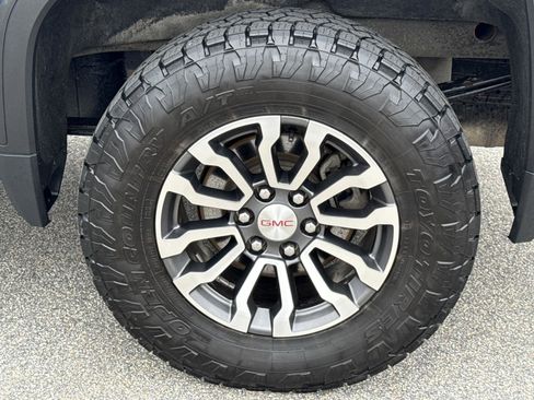 Used 2023 GMC Sierra 1500 AT4 w/ AT4 Premium Package image 10