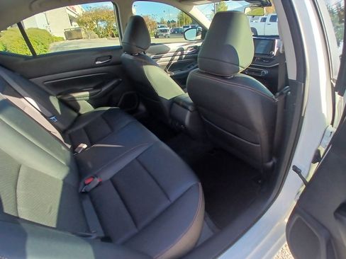 Used 2020 Nissan Altima 2.5 SR image 35