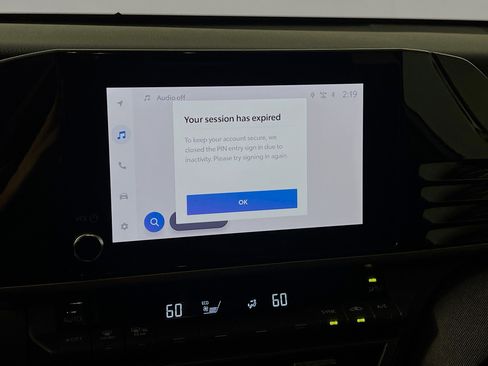 Used 2025 Toyota Camry LE w/ Convenience Package image 27