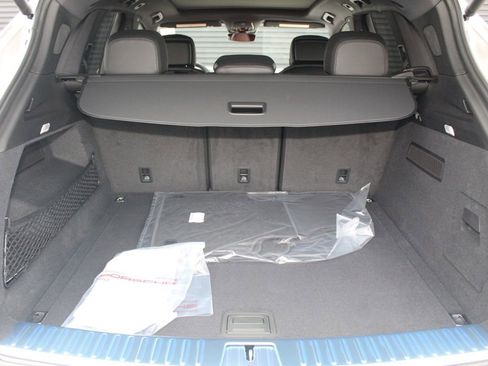 New 2026 Porsche Cayenne AWD/4WD image 12