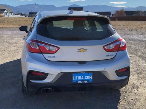 Used 2017 Chevrolet Cruze Premier image 7