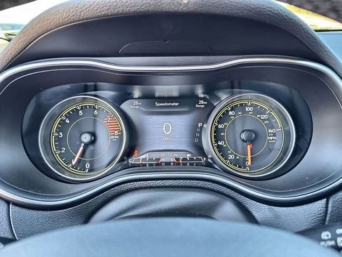 Used 2022 Jeep Cherokee Limited image 23