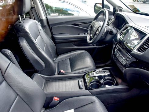 Used 2018 Honda Pilot Touring image 8