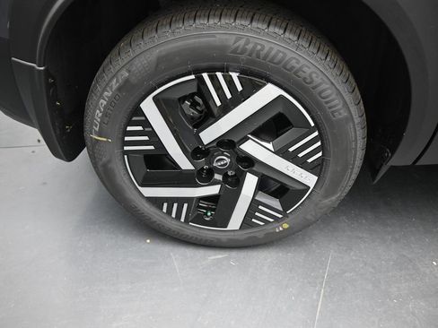 New 2026 Nissan Kicks SV image 25