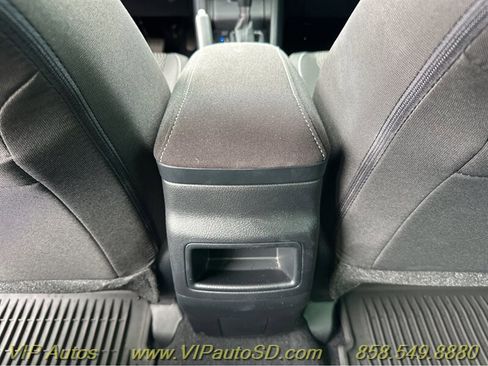 Used 2017 Toyota Corolla iM image 17