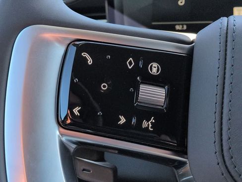 New 2026 Land Rover Range Rover Long Wheelbase SE image 26