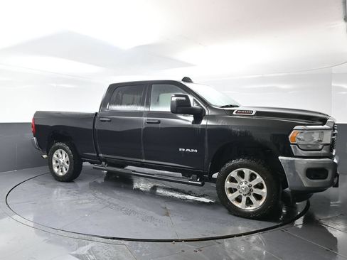 Used 2023 RAM 2500 Big Horn w/ Level 2 Equipment Group AWD/4WD image 5