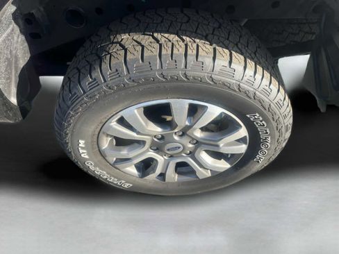 Used 2022 Ford Ranger Lariat w/ FX4 Off-Road Package image 11