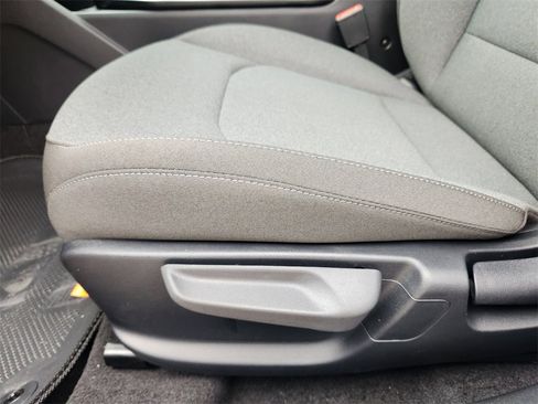 New 2025 Kia K4 LX image 17