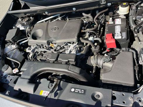 Used 2021 Toyota RAV4 LE FWD image 35