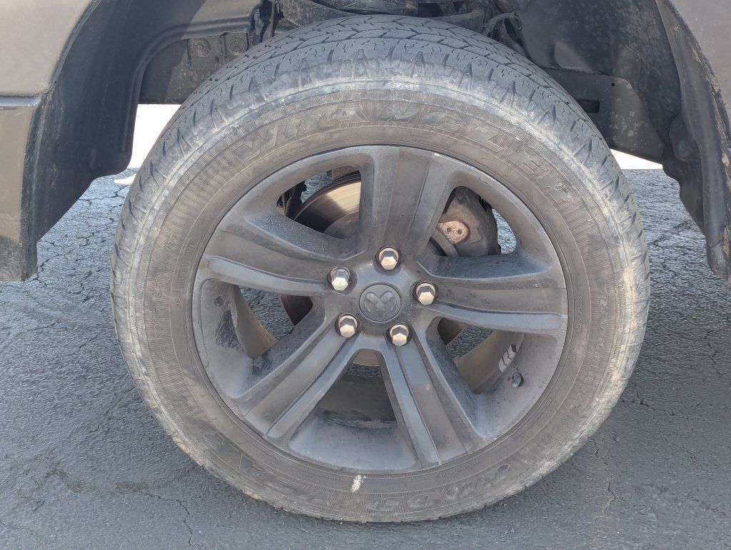 Used 2013 RAM 1500 ST w/ SXT Appearance Group AWD/4WD image 11