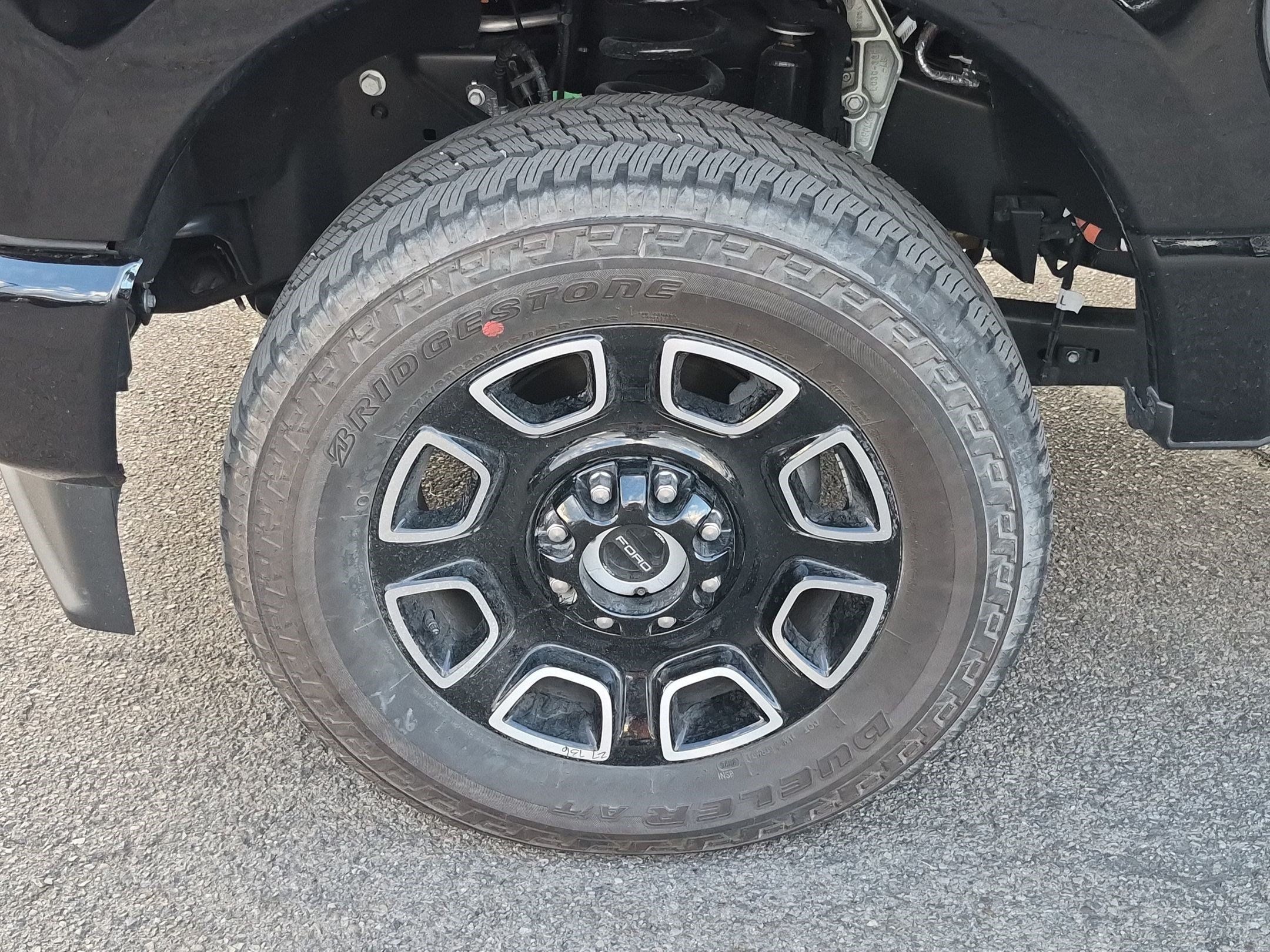Used 2026 Ford F350 Platinum AWD/4WD image 13