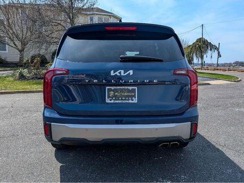 Used 2025 Kia Telluride S image 6