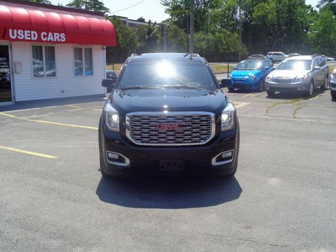 Used 2018 GMC Yukon Denali w/ Open Road Package AWD/4WD image 11