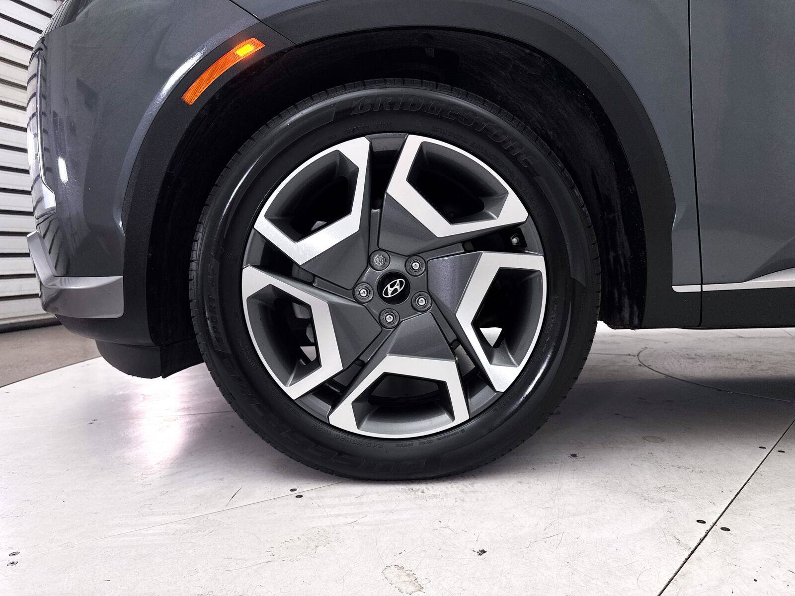 Used 2024 Hyundai Palisade SEL w/ Premium Package FWD image 18
