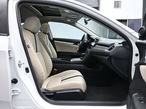 Used 2016 Honda Civic EX image 13