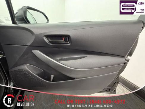 Used 2022 Toyota Corolla LE image 46
