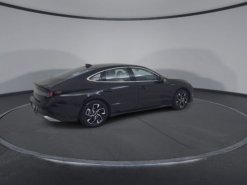 Used 2025 Hyundai Sonata SEL FWD image 16