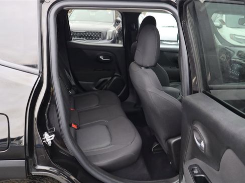 Used 2021 Jeep Renegade Sport image 31