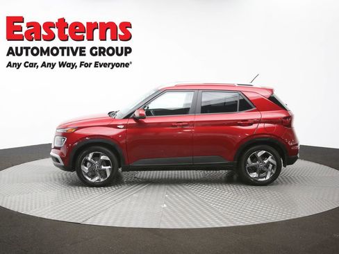 Used 2024 Hyundai Venue Limited FWD image 59