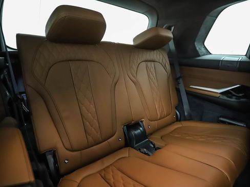 New 2027 BMW X7 xDrive40i w/ M Sport Package AWD/4WD image 35