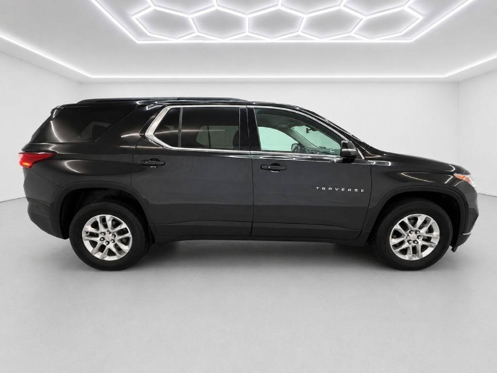 Used 2021 Chevrolet Traverse LT AWD/4WD image 2